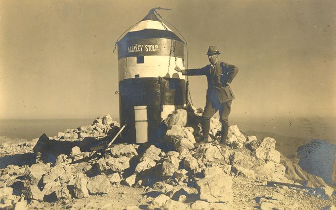 Aljažev stolp 1924 trobojnica | Foto: Arhiv ZVKDS