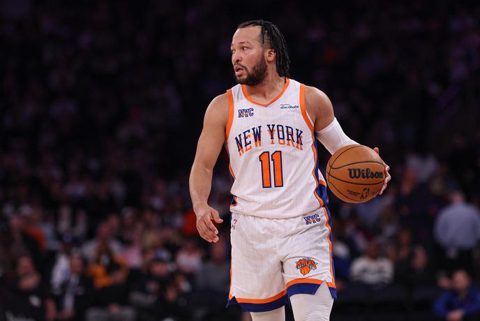 Jalen Brunson prehitel Nikolo Jokića in prejel trofejo Jerryja Westa lige NBA