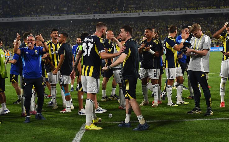 Nogometaši Fenerbahčeja so napolnili mrežo Feyenoorda. | Foto: Guliverimage