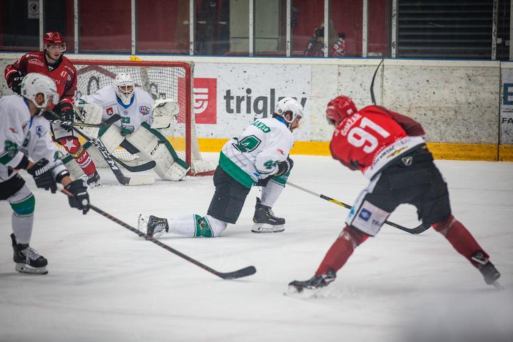 Na seznamu je po novem tudi vratar HK SŽ Olimpija Žan Us, pa tudi najboljši slovenski strelec v Alpski ligi, Jeseničan Tadej Čimžar. | Foto: Urban Meglič/Sportida