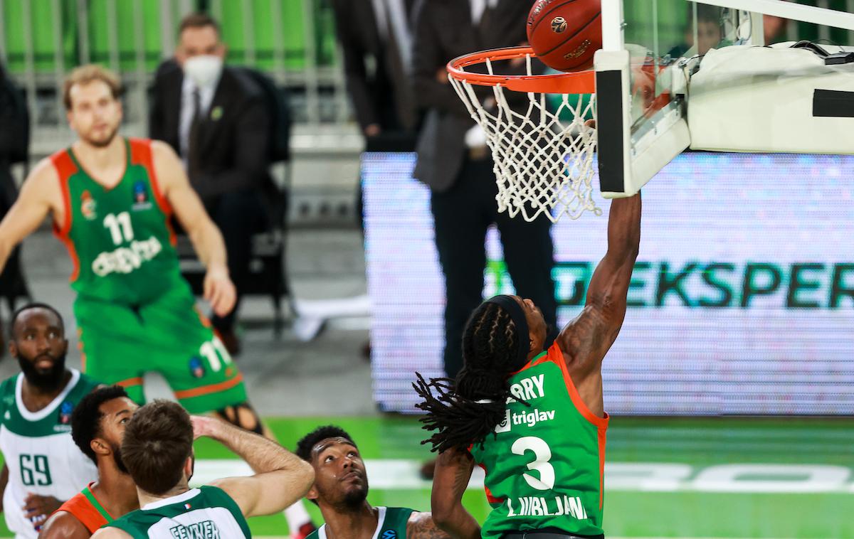 Cedevita Olimpija Nanterre | Foto Vid Ponikvar