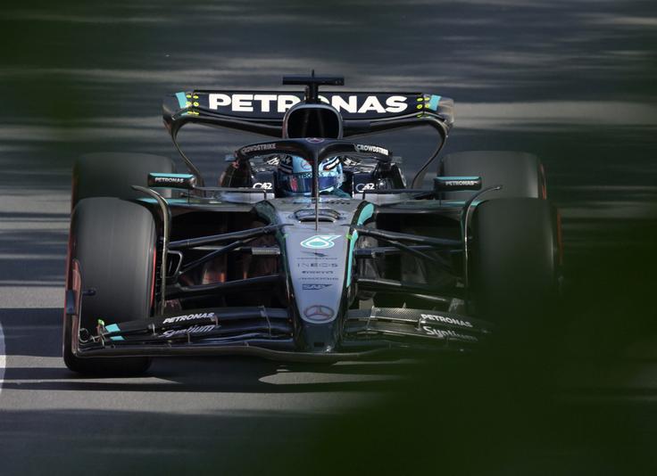 George Russell si je prvič letos privozil "pole position". | Foto: Reuters