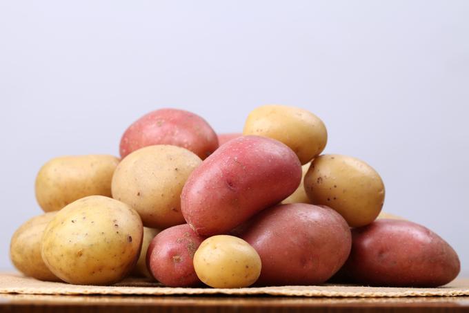Okrogli rdeči in mladi krompir | Foto: Getty Images