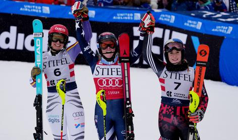 Finale preobratov, samo Shiffrin suvereno do tretje zaporedne zmage