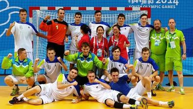 Rokometaši v velikem finalu, skakalki v višino ni uspelo