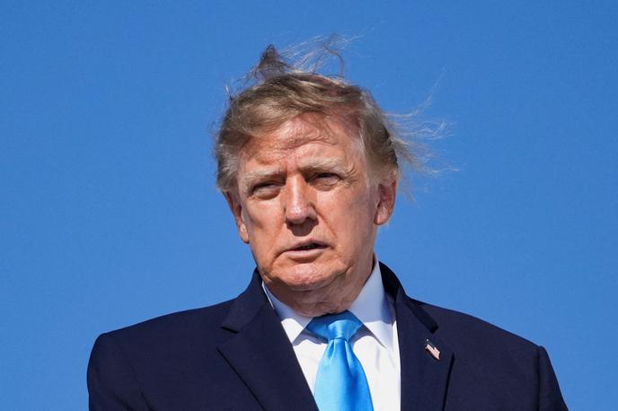 Donald Trump | "Zadevo spremljamo zelo pozorno, zanjo smo pravkar izvedeli. Pomagali jim bomo, kolikor bomo lahko," je Trump povedal novinarjem v Beli hiši. | Foto Reuters