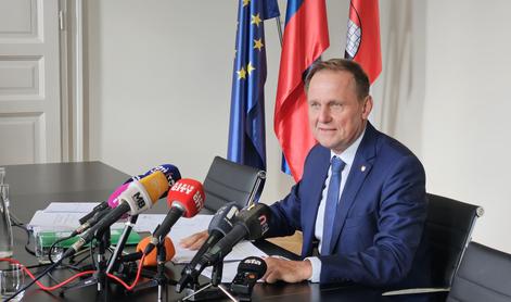 Ker je uničil dokument, ne bo več podžupan
