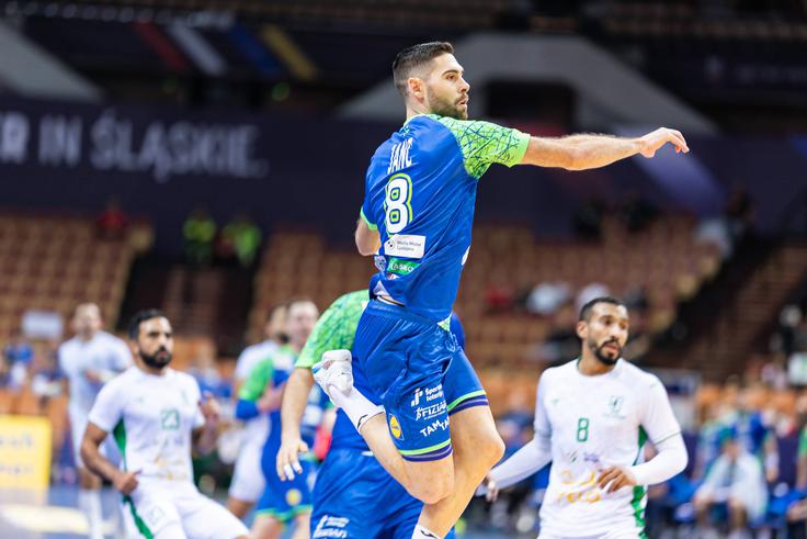 Blaž Janc od leta 2020 nosi dres Barcelone, pred tem pa je v letih 2017–2020 nosil dres poljskih Kielc. | Foto: Guliverimage/Vladimir Fedorenko