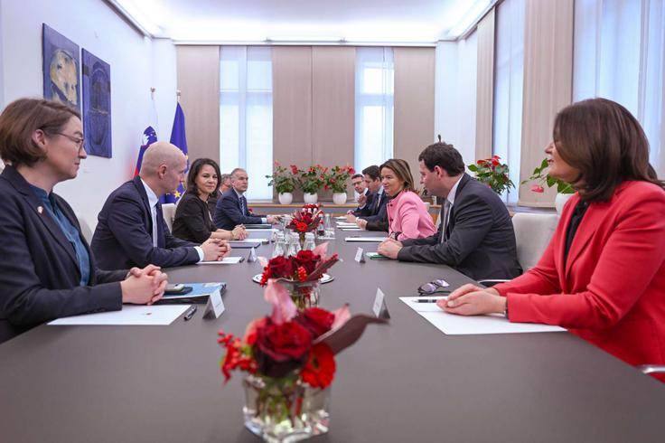 Ministrici sta govorili tudi o Konferenci Združenih narodov o podnebnih spremembah (The United Nations Climate Change Conference – COP 28) in članstvu Slovenije v Varnostnem svetu OZN. | Foto: Matic Prevc/STA