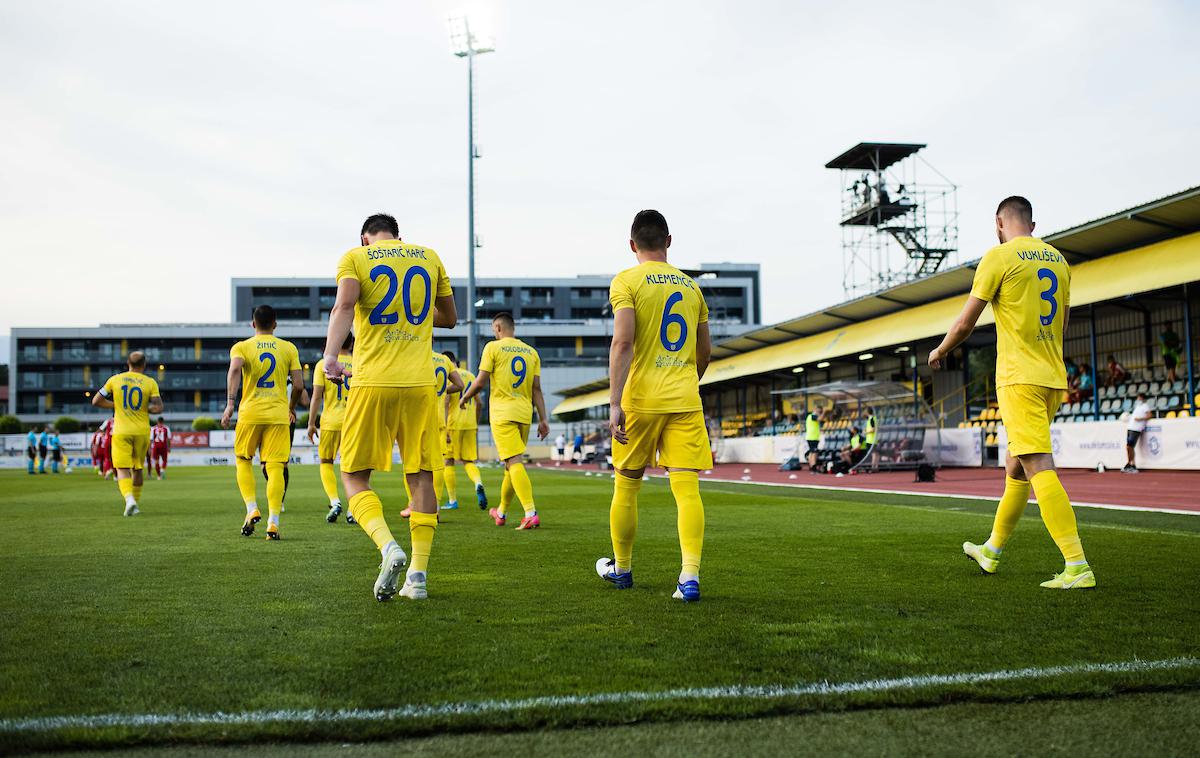 NK Domžale Swift Hesperange | Domžale so prejele kar šest zadetkov. | Foto Grega Valančič/Sportida