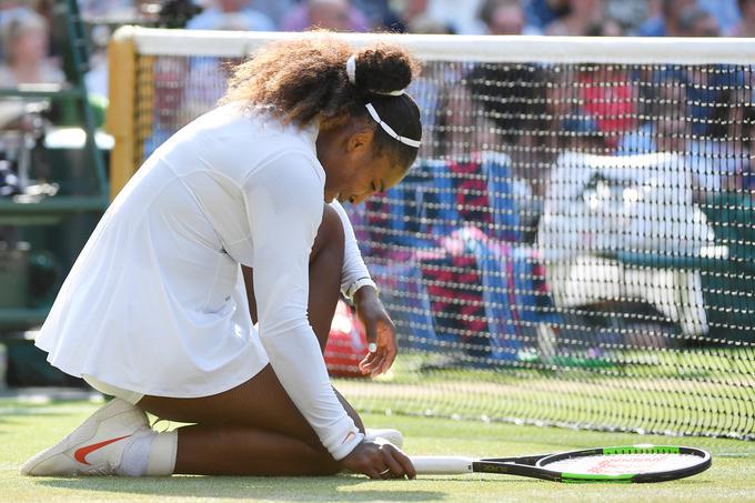 Serena Williams ostaja pri sedmih lovorikah v Wimbledonu. | Foto: Reuters