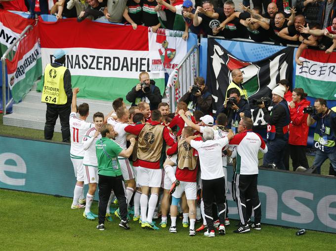 Madžari proslavljajo veliko zmago. | Foto: 