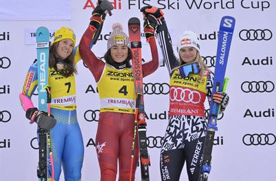 Avstrijka po sobotnem odstopu do zmage, Bucik Jogan do peščice točk