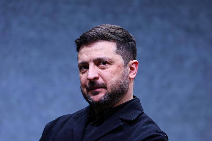 Ukrajinski predsednik Volodimir Zelenski je danes sporočil, da so v okviru njegove pobude v domovino vrnili 2.000 ukrajinskih otrok, ki jih je ugrabila Rusija. | Foto: Reuters