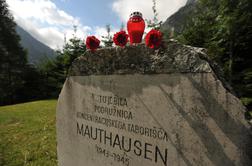 Ob 70. obletnici osvoboditve taborišča Ljubelj pozivi k ohranjanju spomina in miru