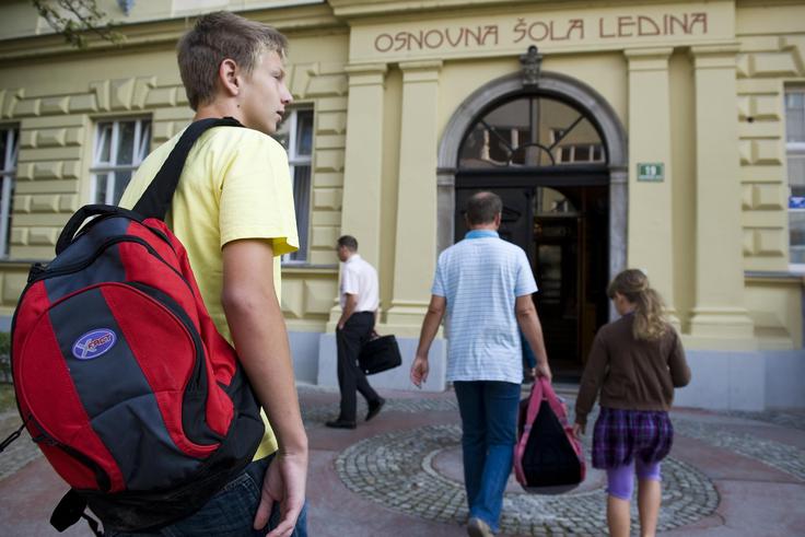 V vato zaviti otroci bodo zrasli v nesamostojne odrasle, ki ne bodo znali prevzemati odgovornosti. | Foto: 