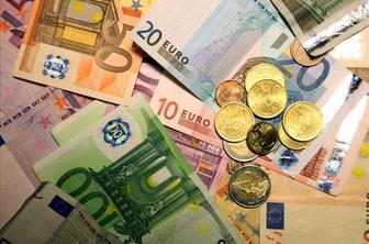 Vlada v zakon o javnih financah vrača protikrizne ukrepe