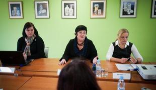 Spletna aplikacija za beleženje neželenih učinkov zdravil