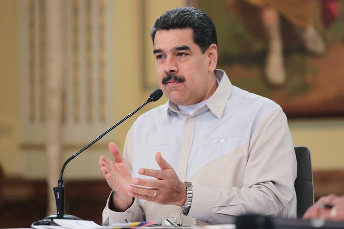Venezuelski predsednik Nicolas Maduro je v nedeljo napovedal, da bo v prihodnjih dneh prosil prostovoljce, naj sodelujejo pri testiranju ruskega cepiva. | Foto: Reuters