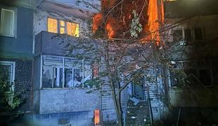 Kijev v plamenih: Rusi izvedli obsežen napad, umrlo sedem ljudi #video