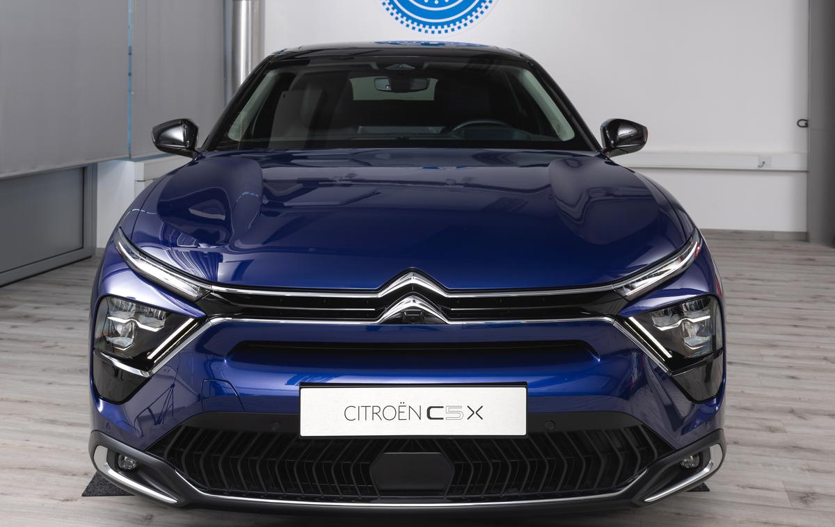 Citroen C5 X | Citroën C5 X - v Slovenijo bo uradno zapeljal maja, to je šele predserijska različica. | Foto Žiga Intihar