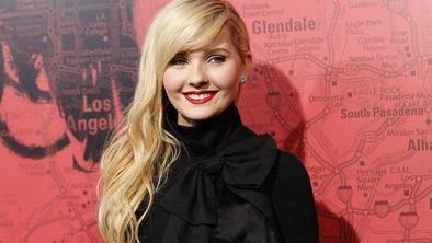 Abigail Breslin bo Švarcijeva zombijevska hčerka