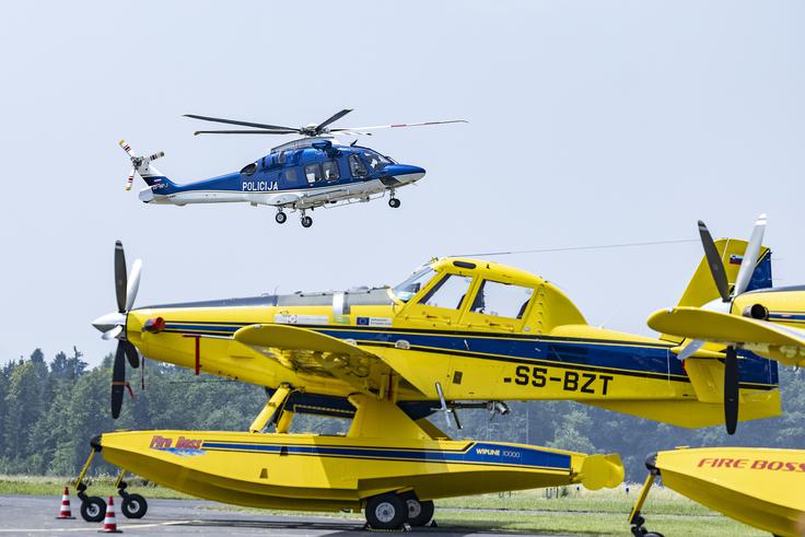 Letala za gašenje air tractor, ki jih je kupila Slovenija, so lani sodelovala na 19 intervencijah, prvo intervencijo pa so opravila tudi že letos. | Foto: Ana Kovač