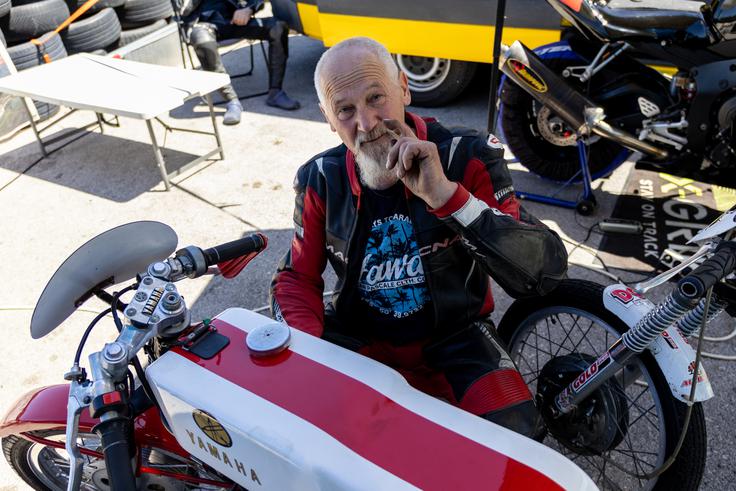 V pogovoru za Sportal se je spomnil nekaj zanimivih prigod iz svoje motošportne poti. | Foto: Matej Podgoršek