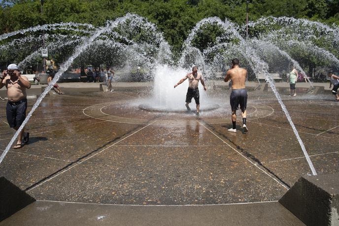 ZDA vročina | V Portlandu v zvezni državi Oregon se je temperatura povzpela na rekordnih 44,4 stopinje Celzija. Tako vroče tam ni bilo vse od leta 1940, ko so začeli s to statistiko.  | Foto Guliverimage