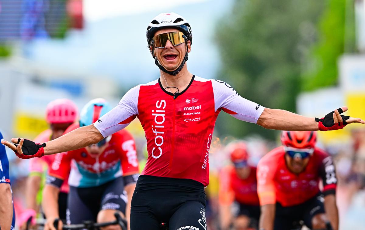 Bryan Coquard | Bryan Coquard se je takole veselil zmage na ponedeljskovi etapi dirke po Švici. | Foto Guliverimage