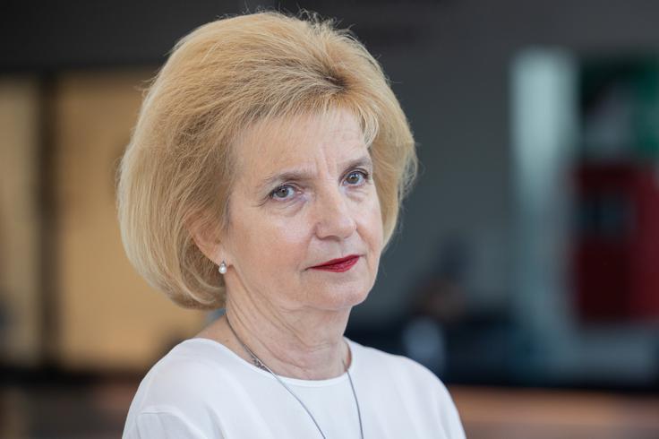 Glede napovedi o ustavni presoji novele je predsednica Zdravniške zbornice Slovenije Bojana Beović dejala, da je sama zdravniška zbornica ne more vložiti, lahko pa jo vloži reprezentativni sindikat oziroma kdorkoli, ki je za to "zainteresiran in prizadet". | Foto: STA