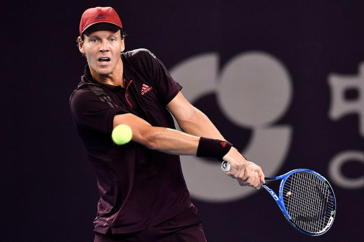 Kariero so zaključili tudi številni teniški igralci. Med njimi je tudi Tomaš Berdych, ki je v svoji karieri osvojil 13 turnirjev, trikrat se je uvrstil tudi v polfinale turnirjev za grand slam, leta 2010 pa tudi v finale v Wimbledonu, kjer ga je na zadnji stopnički po treh nizih zaustavil Rafael Nadal. Najvišje mesto na lestvici ATP je zasedel leta 2015, ko je bil četrti.
 | Foto: Guliverimage/Getty Images