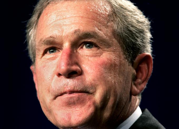 Teden dni po izbruhu protestov je dogajanje komentiral nekdanji predsednik ZDA George Bush mlajši. | Foto: Reuters