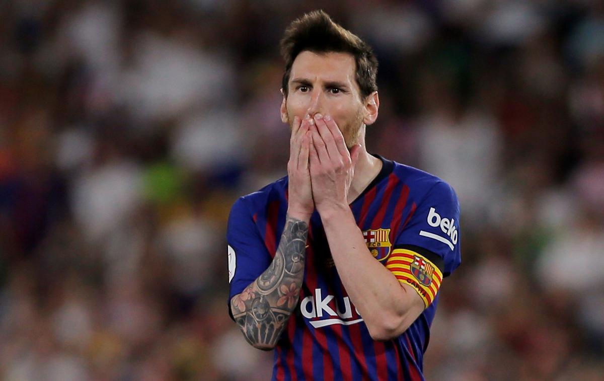 Lionel Messi | Lionel Messi ima v pogodbi zapisano klavzulo, ob kateri lahko po koncu vsake sezone samovoljno zapusti Barcelono. | Foto Reuters
