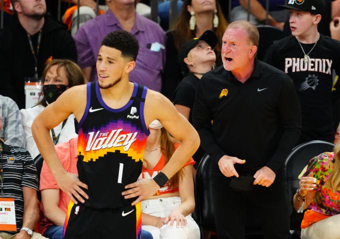 Phoenix Suns, pri katerem blesti Devin Booker, je v prejšnji sezoni zaigral v velikem finalu lige NBA. | Foto: Reuters