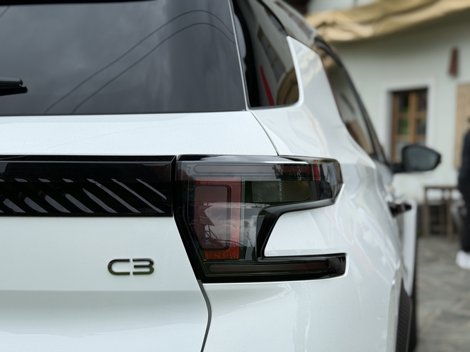 Citroen C3 aircross | Foto: Gregor Pavšič