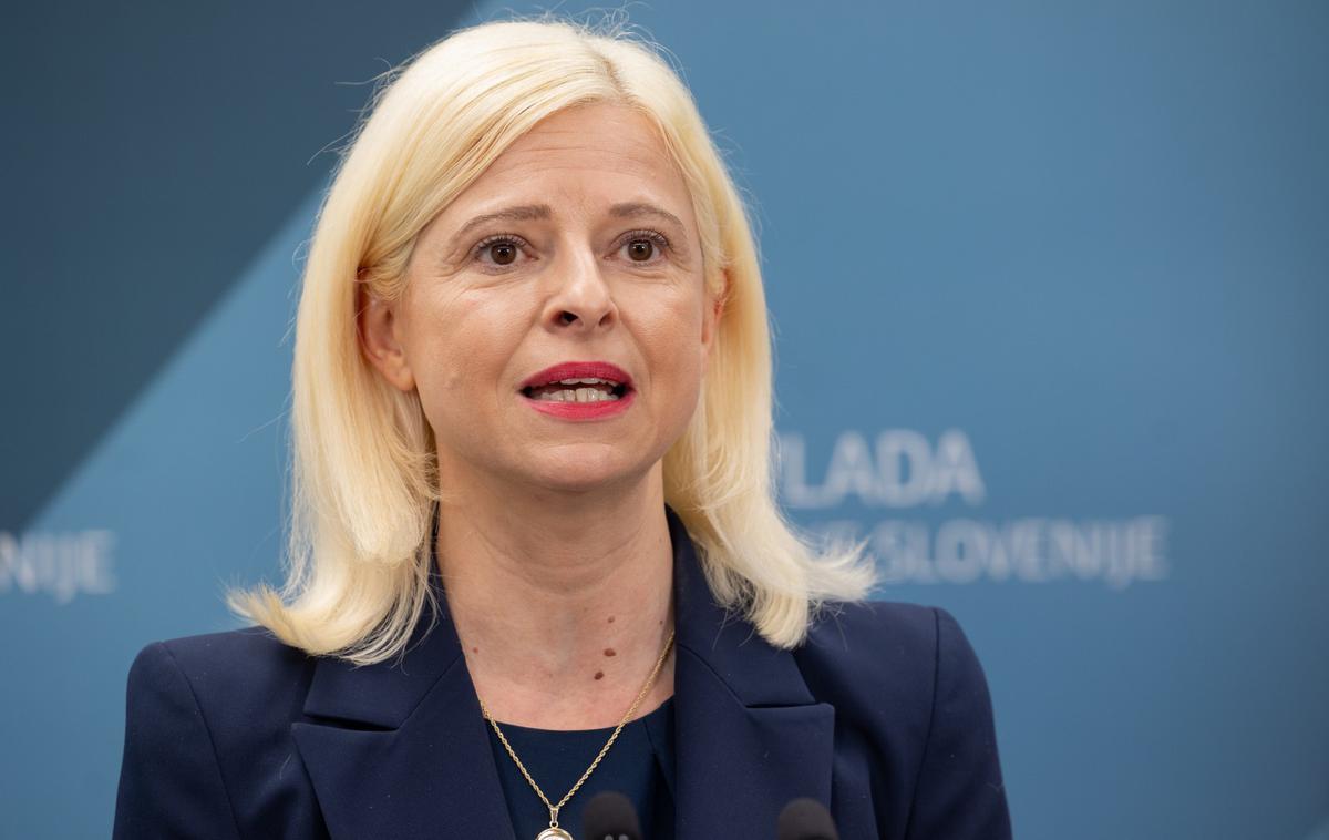 Ministrica Ksenija Klampfer | Foto STA