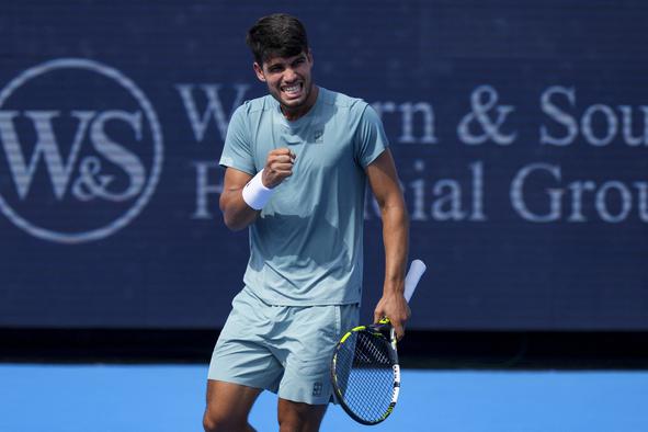 Alcaraz ponovil podvig Đokovića, Zvereva zaustavila nevihta