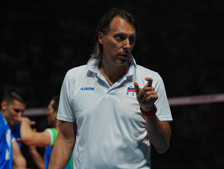 Gheorghe Cretu bo svojo zasedbo za slovo od Fukuoke vodil v nedeljo ob 12.20 proti Bolgariji. | Foto: CEV