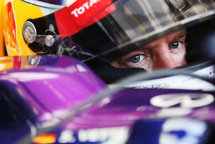 Red Bull, Lotus in Ferrari v treh desetinkah, Mercedes nekonkurenčen