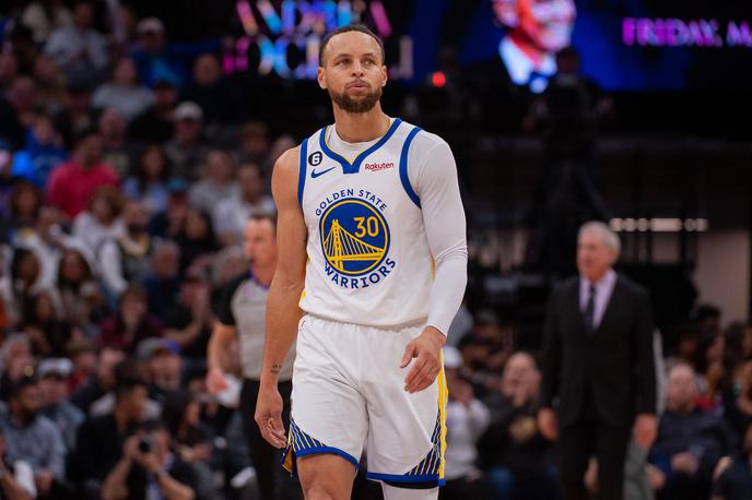 Golden State Warriors Stephen Curry | Stephen Curry in njegovi Golden State Warriors so si z zmago v zadnjem krogu rednega dela priborili šesto mesto v zahodni konferenci. V prvem krogu končnice se bodo pomerili s Sacramentom. | Foto Reuters