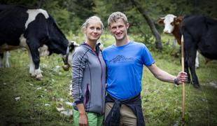 Metka in Blaž Marinč: Novodobna pastirja, zaradi katerih je bohinjska planina znova zaživela #foto #video