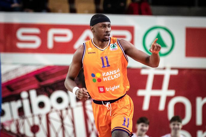 pokal finale Helios Suns Cedevita Olimpija Dennis Tunstal Jr. | Foto Blaž Weindorfer/Sportida