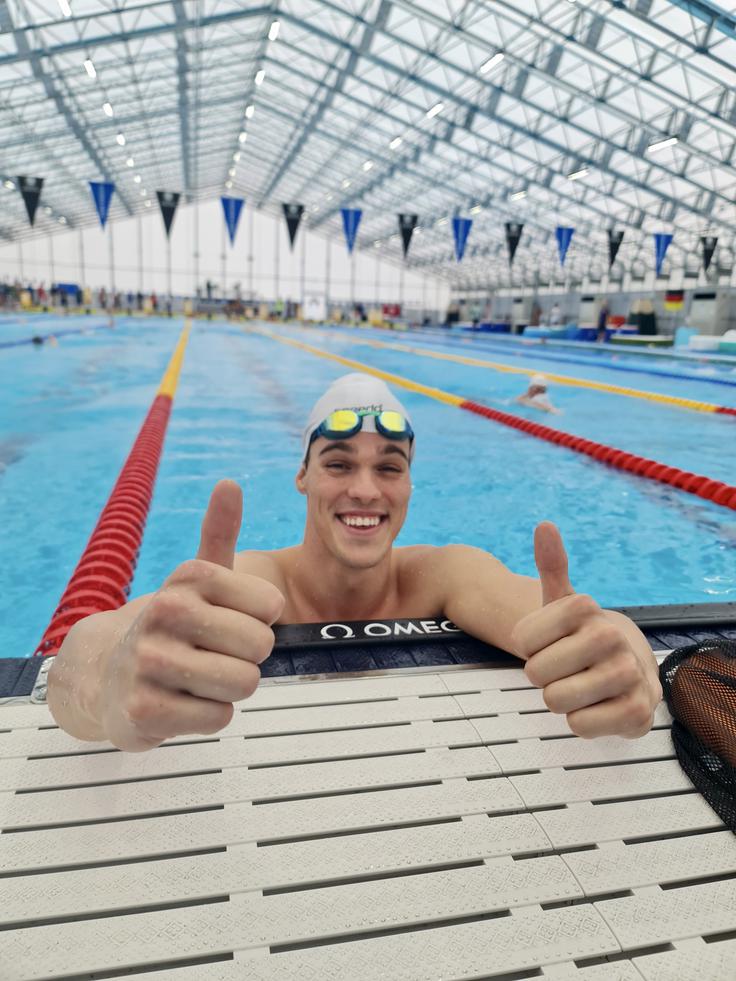 Peter John Stevens se je na 100 m prsno z 1:00,87 prvič v karieri spustil pod mejo 1:01 minute in osvojil 24. mesto. | Foto: Plavalna zveza Slovenije