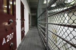 Najmanj dva zapornika iz Guantanama poskusila narediti samomor