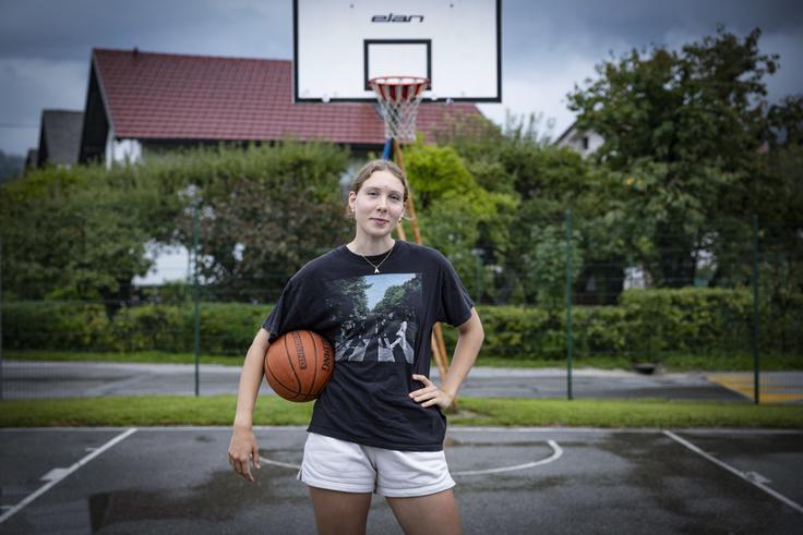 Ana Mali si bo z letošnjega evropskega in svetovnega turnirja v košarki ena na ena (The One) v Londonu in New Yorku najbolj zapomnila energijo, ki jo je bilo čutiti na turnirju, in igralce, pri katerih takoj začutiš, da za košarko živijo. | Foto: Ana Kovač