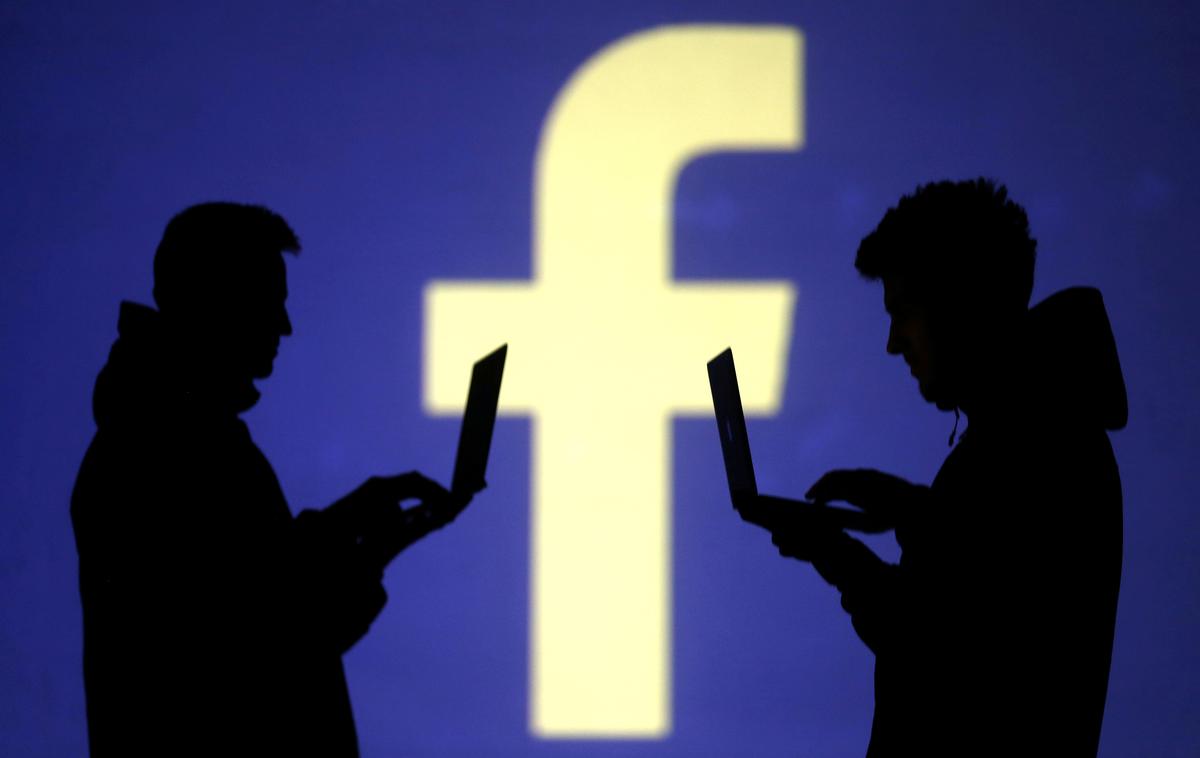 moderatorji | Facebook najema vsaj 15 tisoč ljudi po vsem svetu, ki skrbijo za "čiščenje" njihovega družbenega omrežja. | Foto Reuters