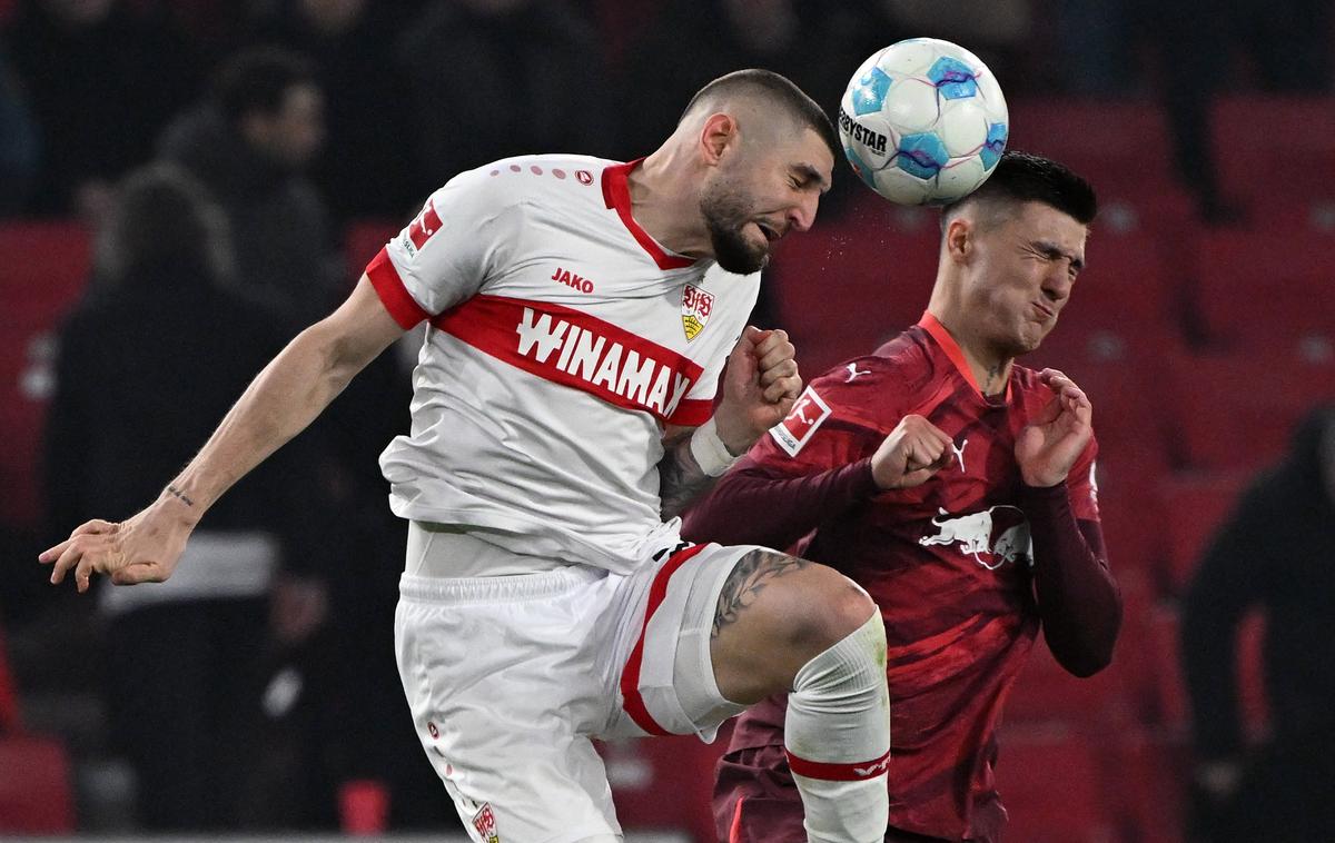 Benjamin Šeško, Stuttgart Leipzig | Benjamin Šeško je dosegel osmi zadetek v tej sezoni nemškega prvenstva, si prislužil rdeči karton in s soigralci izgubil. | Foto Guliverimage