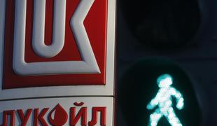 Ruski Lukoil Kitajcem za milijardo evrov prodal delež v Kazahstanu