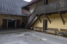 Pedagoško raziskovalni center za konjerejo Krumperk